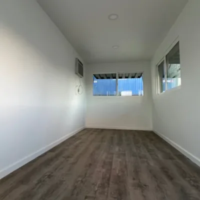 Vinyl Plank Flooring - 20' Container